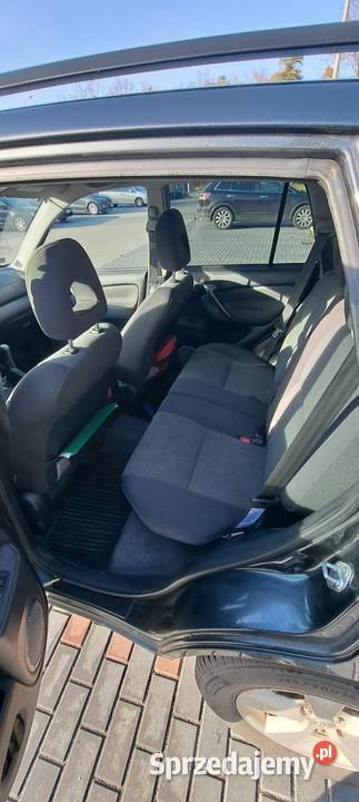 Toyota RAV4 2005 nieuszkodzony