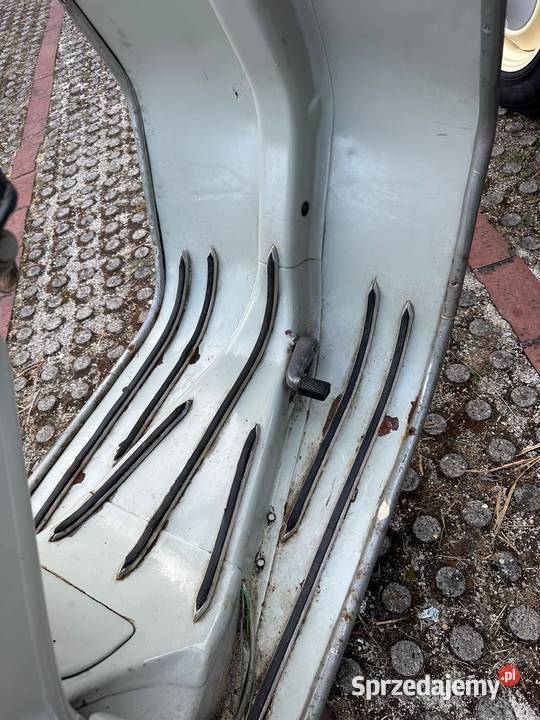 Vespa Acma 1957 z dokumentami Kraków