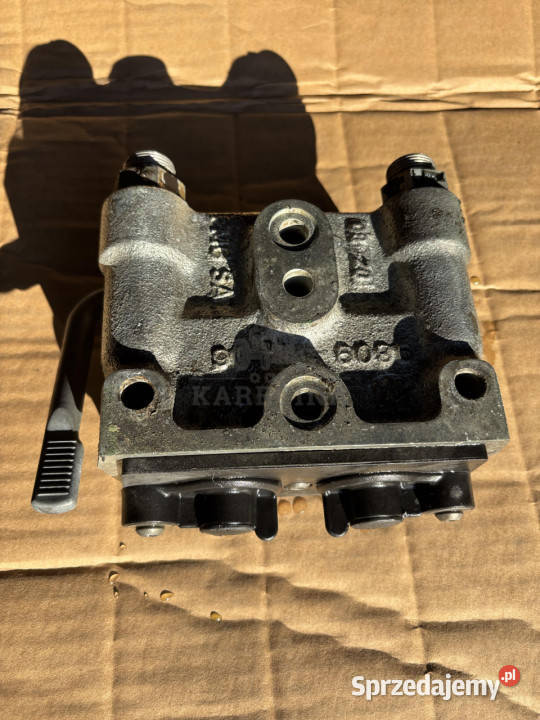 Massey Fergusson zawór gniazdo hydrauliczne Jastrzębniki