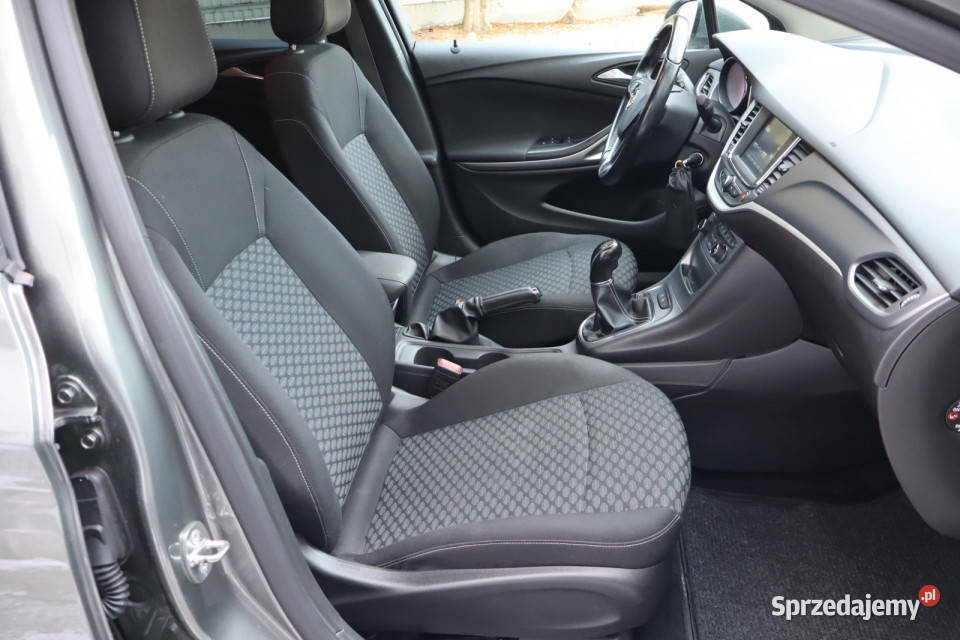 Opel Astra 14 T Zabrze