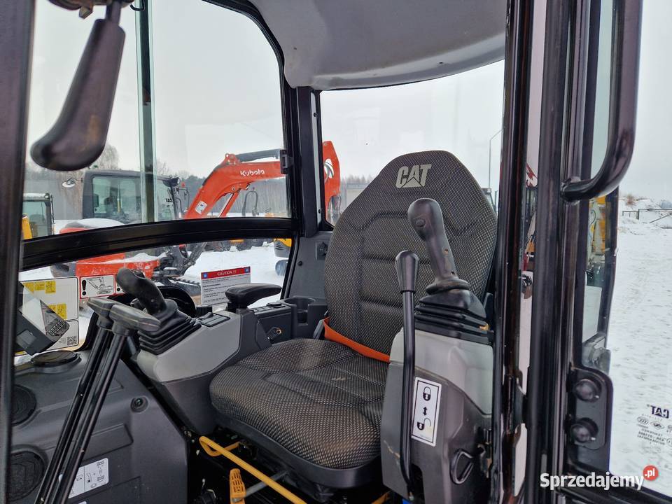 Minikoparka CAT 3027 CR 2021r nowy model 2000mtg Rok produkcji 2021 Ryżki