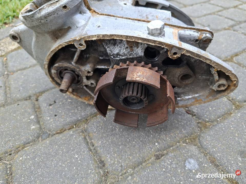 Kartery silnika WSK 125 plus pokrywa zaplonu łódzkie Białaczów