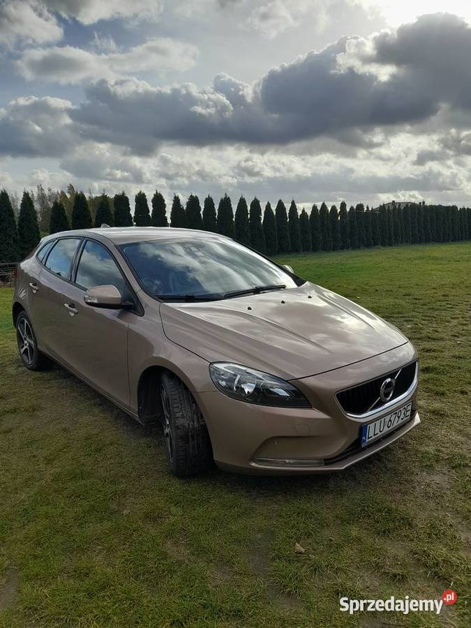 Volvo v40 nowy rozrząd olej filtry opony 23r Okrzeja sprzedam