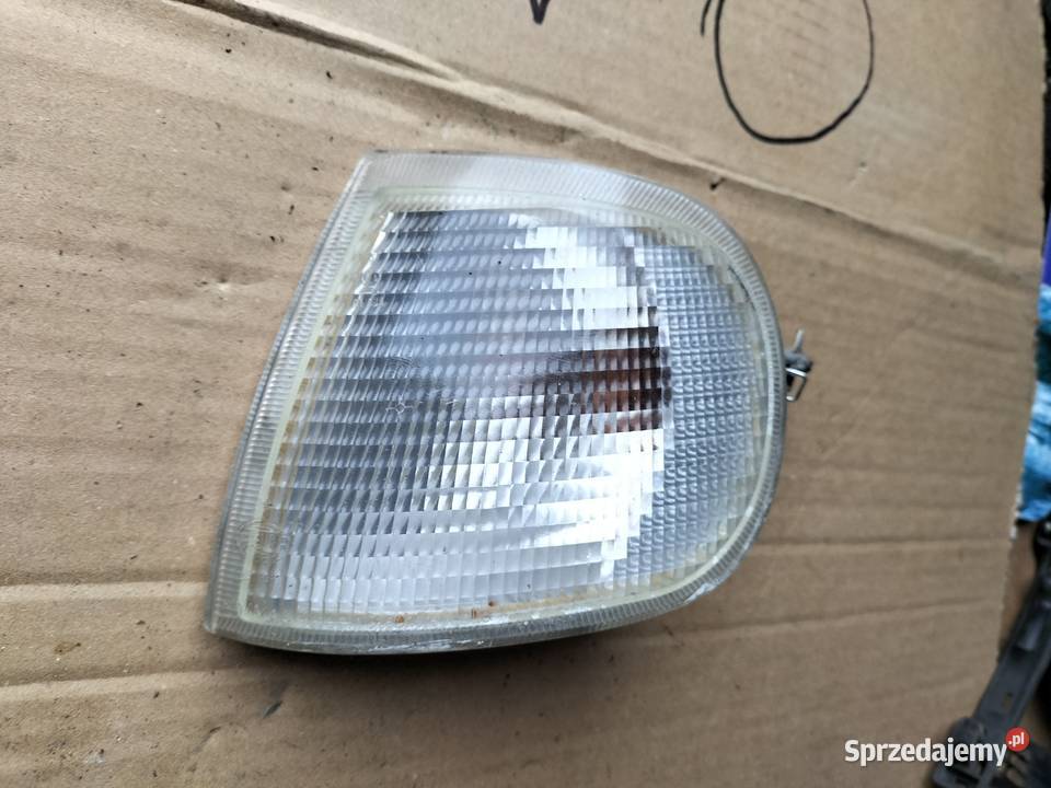 KIERUNKOWSKAZ LEWY Skoda Felicia I 24615300 Kamień-Kolonia sprzedam