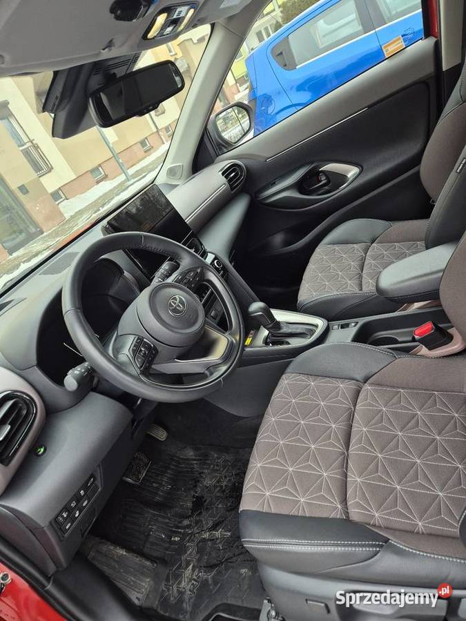 Yaris Cross 2024 Executive pakiet TECH 5 letnia nieuszkodzony Toruń