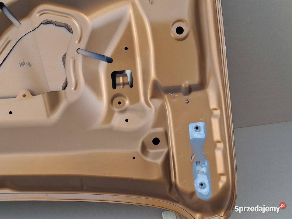DACIA SANDERO III LOGAN JOGGER POKRYWA SILNIKA Bieleń