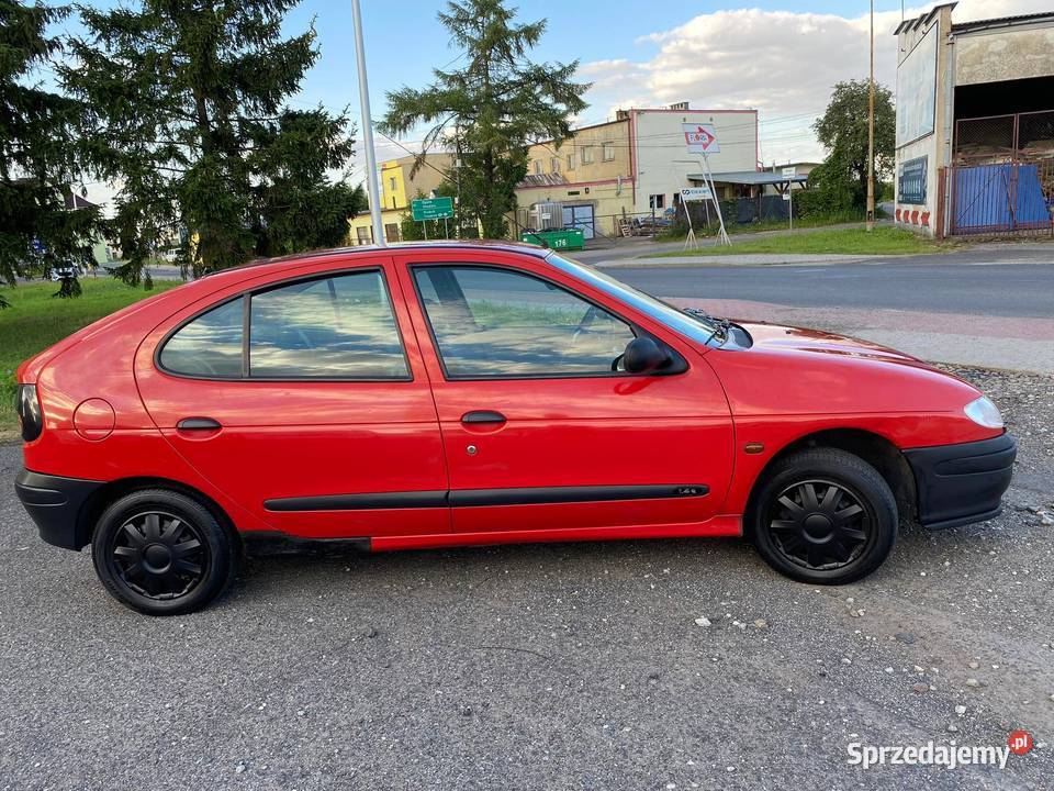 Renault Megane 1998r 14 Benzyna 5 drzwi Długie Rok produkcji 1998 Nysa