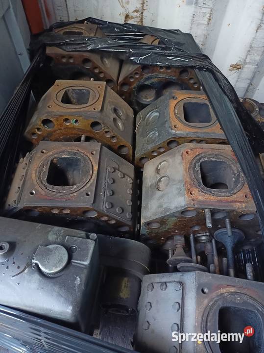 Sprzedam głowice do lokSM 42 silnik a8C22 Koło