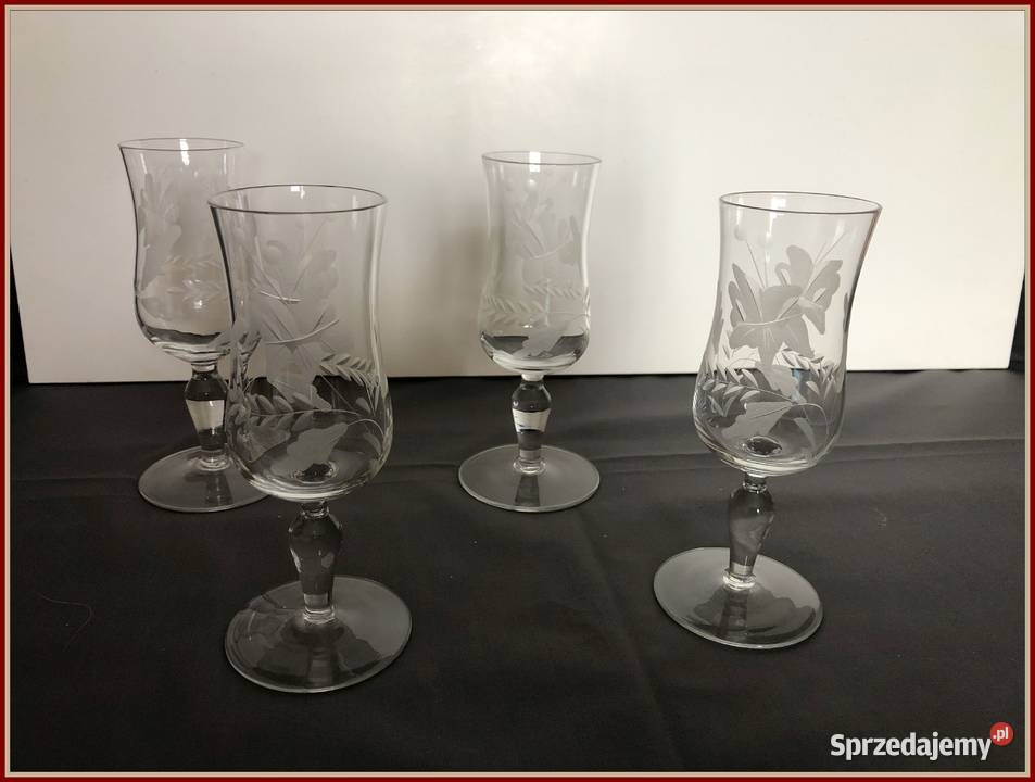 Sprzedam kieliszki szklane PRL 4 sztuki Staroźreby
