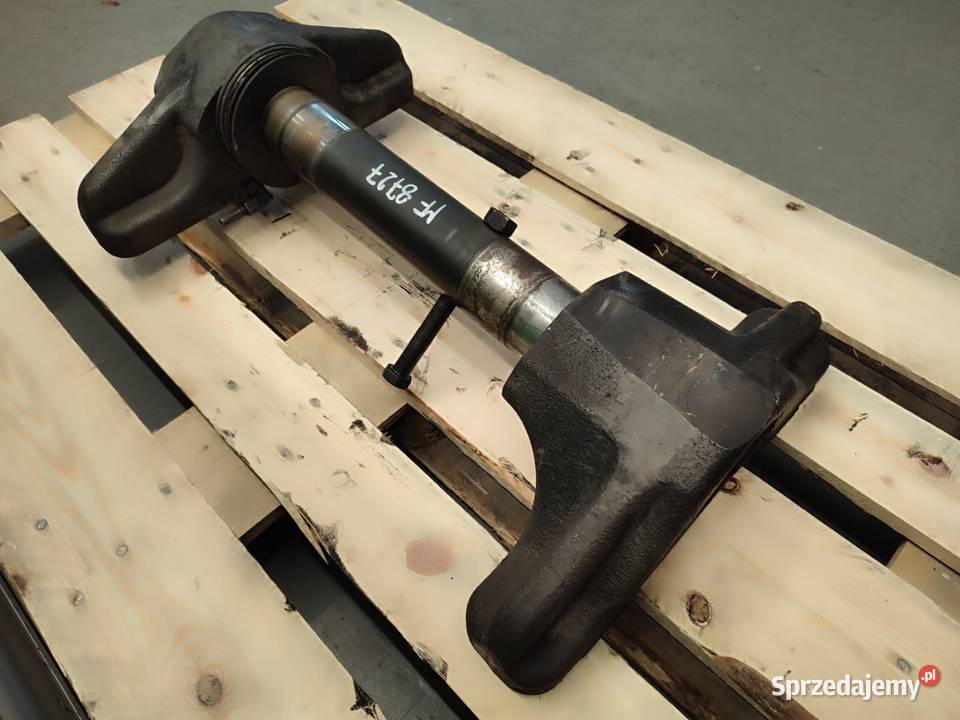 Wspornik osi przedniej 4276006 MASSEY FERGUSON Wilkowo