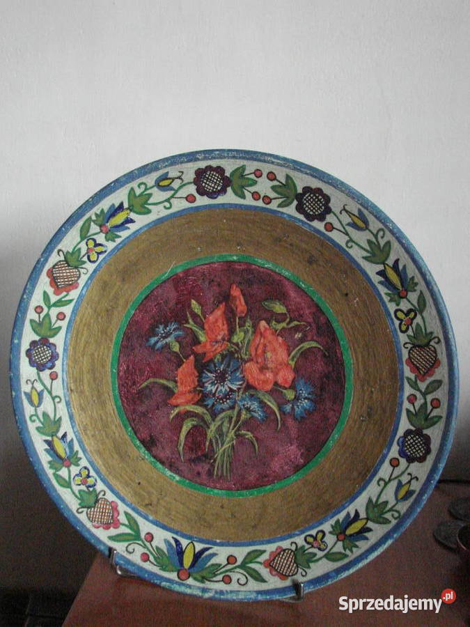 drewniany talerz z wzorem kaszubskim Pruszcz Gdański