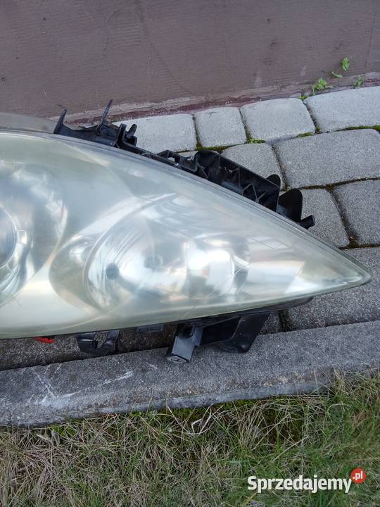 Lampy przednie Staszów sprzedam