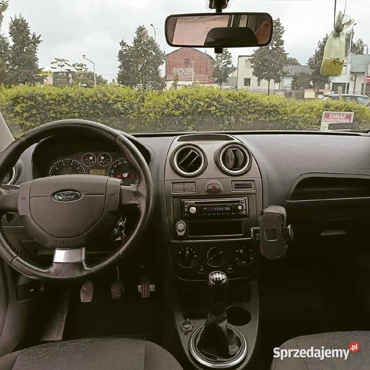 Ford Fiesta 1 4 benz Pińczów