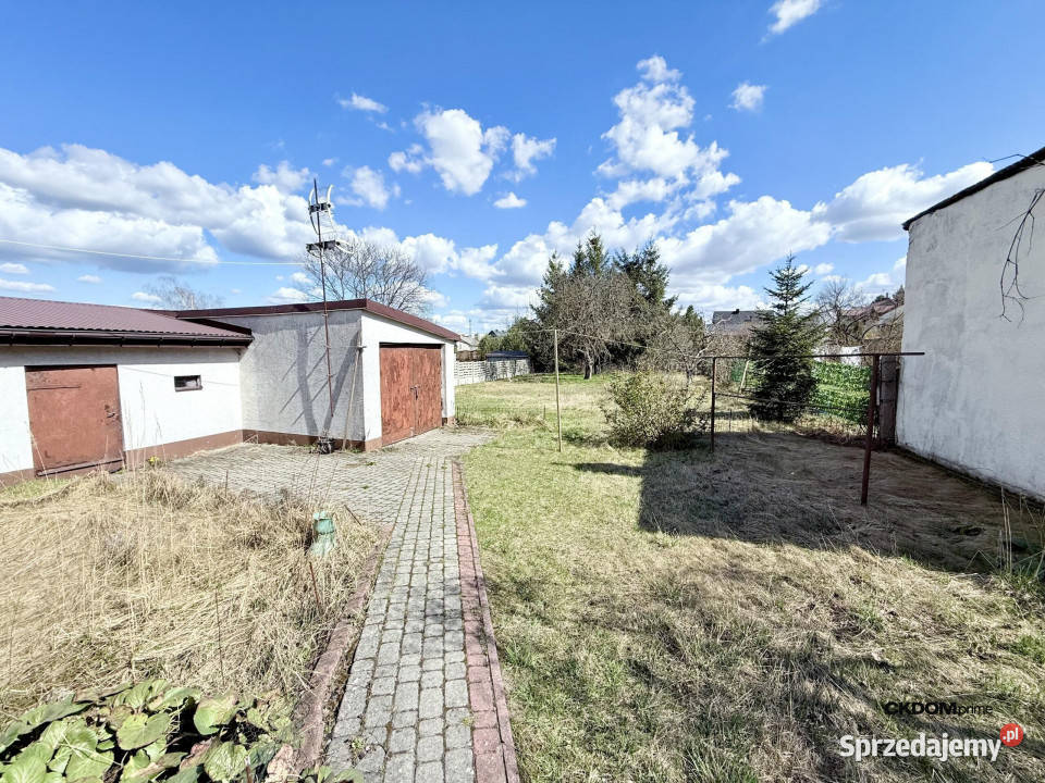 Dom Kielce Biesak działka 901m2 Liczba pokoi 2 sprzedam