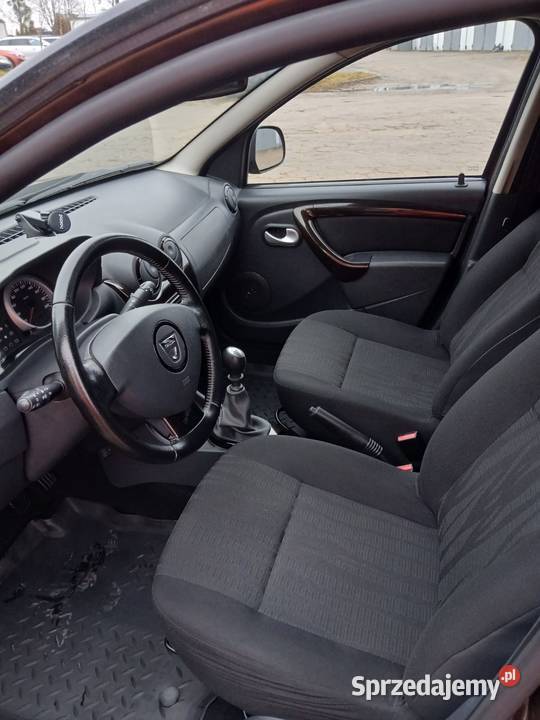 Dacia Duster 16 Laureate 4x4 105KM Tuchola