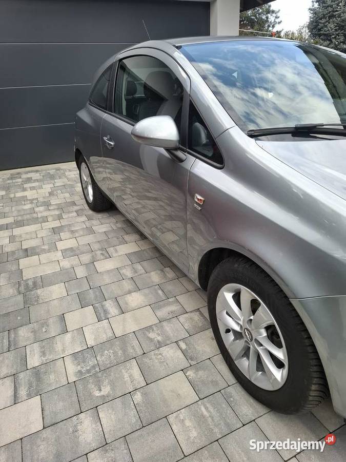 OPEL CORSA D benzyna Babice sprzedam