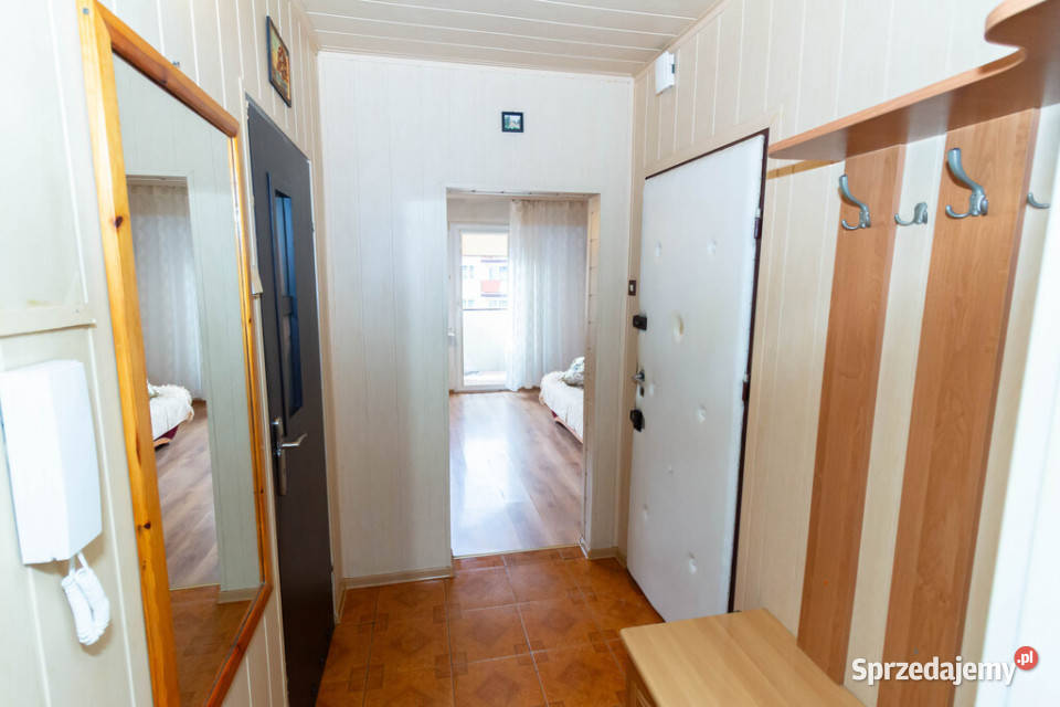 Kawalerka 2 pokoje z balkonem 2 piętro Stawki 35.58m2 świętokrzyskie Ostrowiec Świętokrzyski