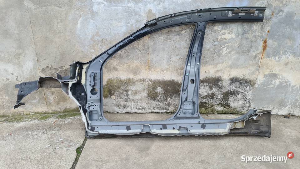 Hyundai I30 cw 1 prawy próg słupek podłużnica osobowe Progi Legnica