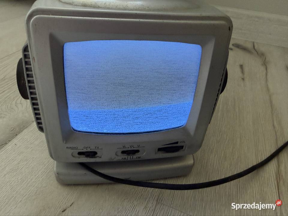 shark TV 1404 czarnobiały