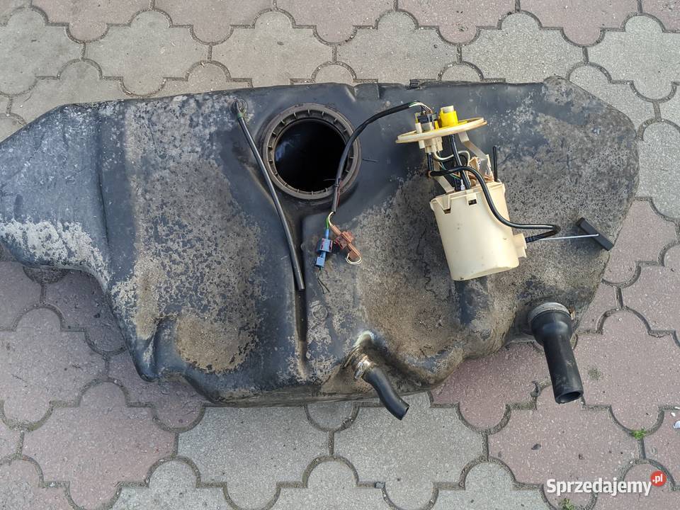 Saab 900 93 zbiornik paliwa pompa osobowe podkarpackie Stalowa Wola