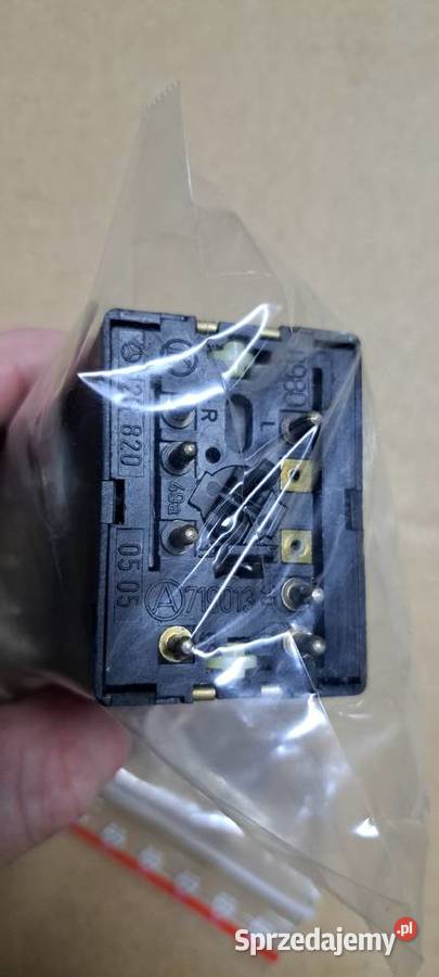 Przełącznik wyłącznik świateł awaryjnych Luzino