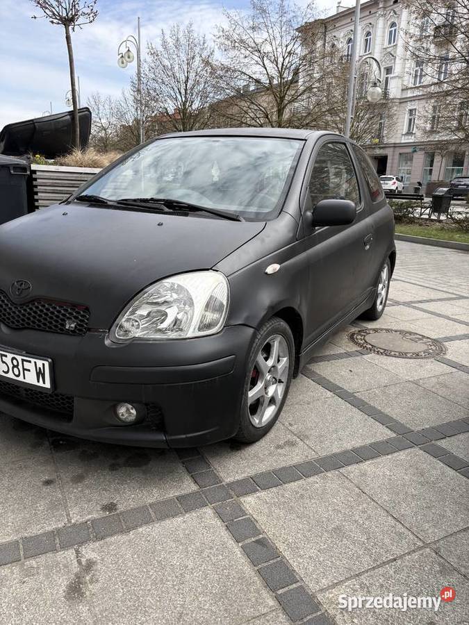 Toyota Yaris 15 Ts LPG ważne długie OC i Pt manualna Częstochowa sprzedam