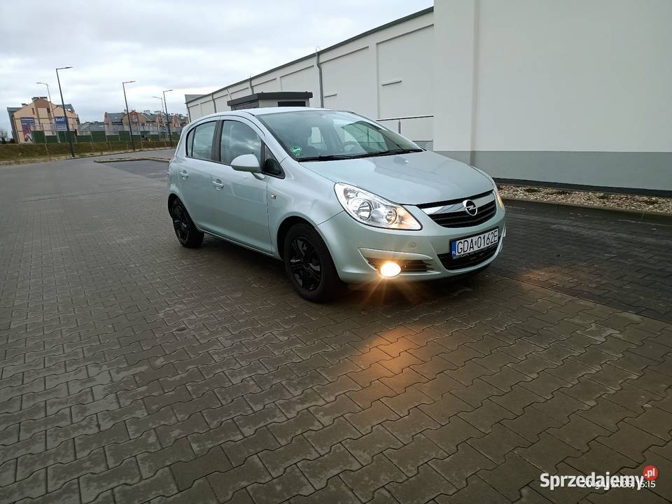 Opel Corsa 2009 14 benzyna Super stan elektryczne lusterka Pruszcz Gdański