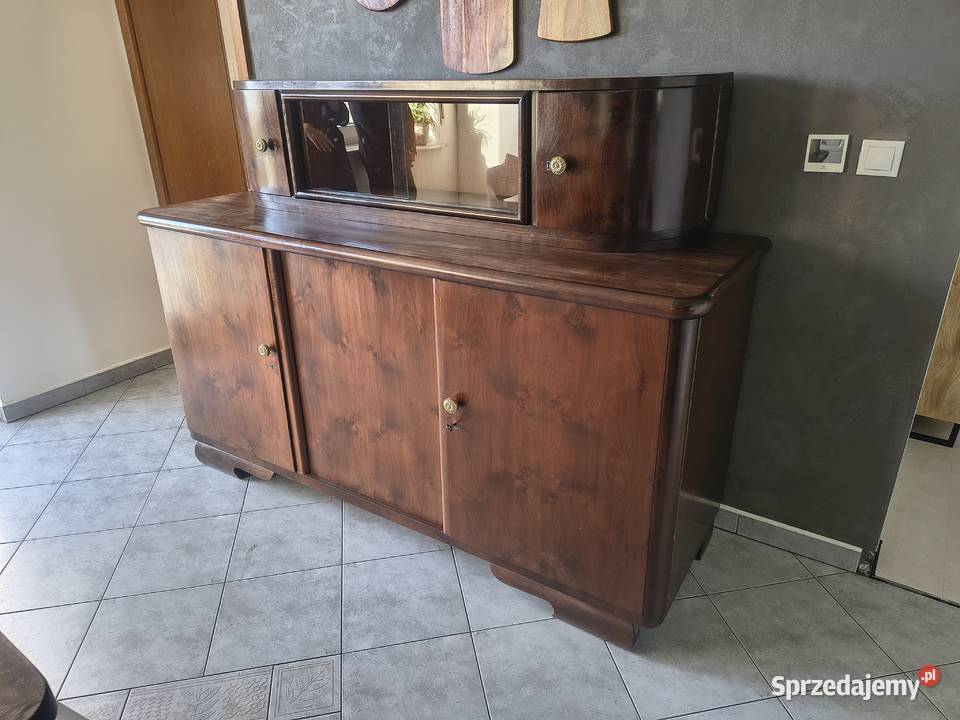 Zabytkowa komoda Kuniów