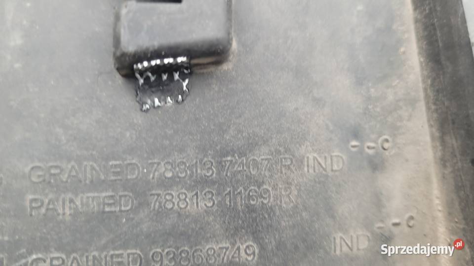 LISTWA BOCZNA LEWY TYŁ RENAULT TRAFIC III śląskie Ruda Śląska sprzedam