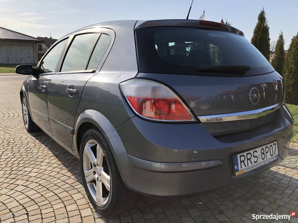 Opel Astra III H 17 Skóra Felgi Niski Profil skórzana tapicerka