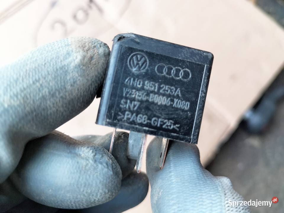 PRZEKAŹNIK 645 4H0951253A Kamień-Kolonia