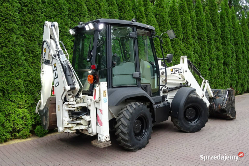na równych kołach JCB 2CX 3CX Koparkoładowarka Koła mazowieckie Góra Kalwaria
