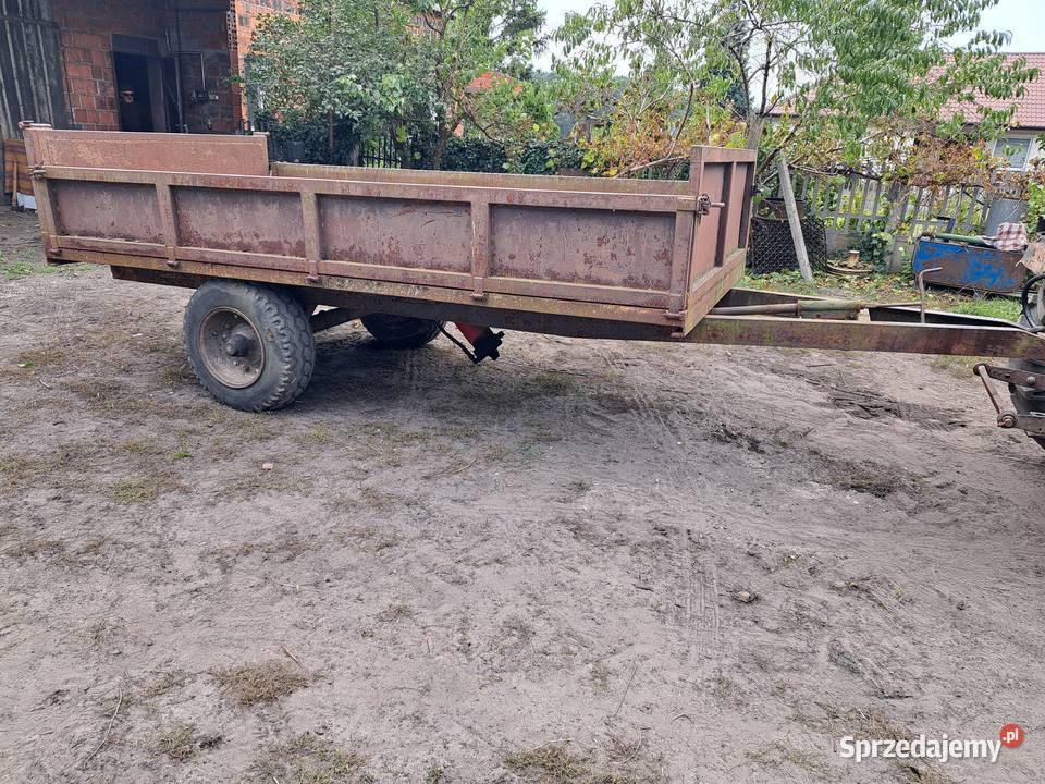 Przyczepa jednoosiowa wywrotka na tył