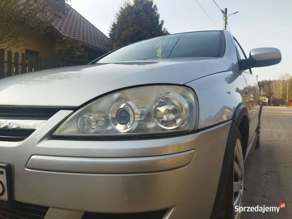 Opel Corsa 12 Twinport 2006 Kletnia