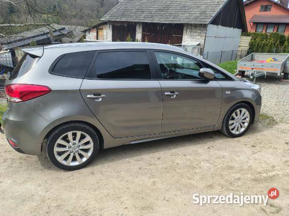 Kia carens 17 crdi