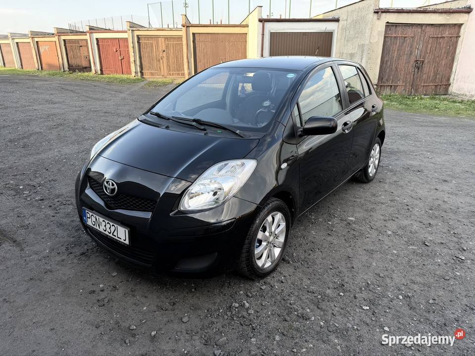 Toyota Yaris Rok produkcji 2009 Trzemeszno