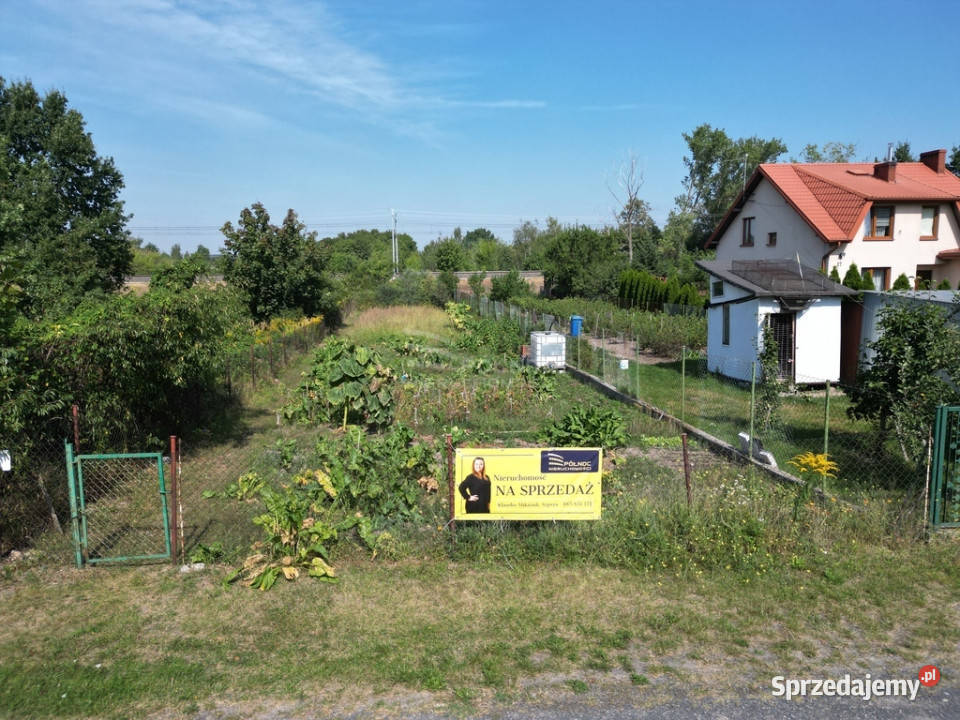 Działka Winiarskiej media w drodze