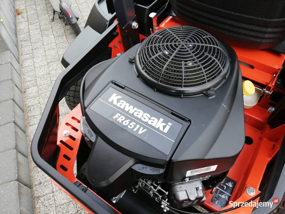 Traktor ogrodowy kosiarka KUBOTA GR1600II Z122r Traktorki Kobiele Wielkie