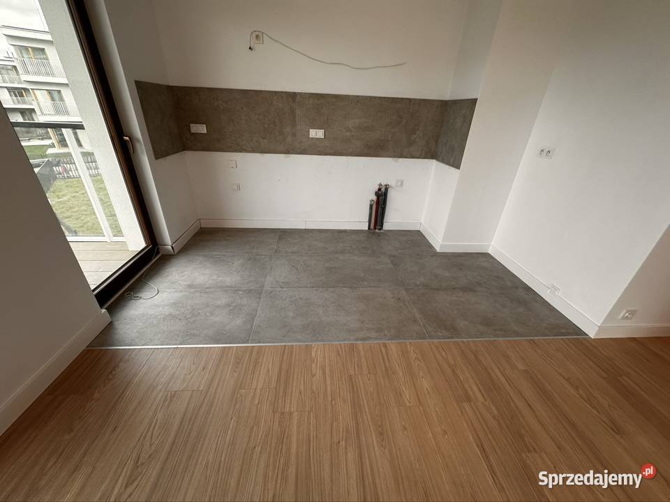 Układanie podłóg panele parkiety wykładziny Warszawa