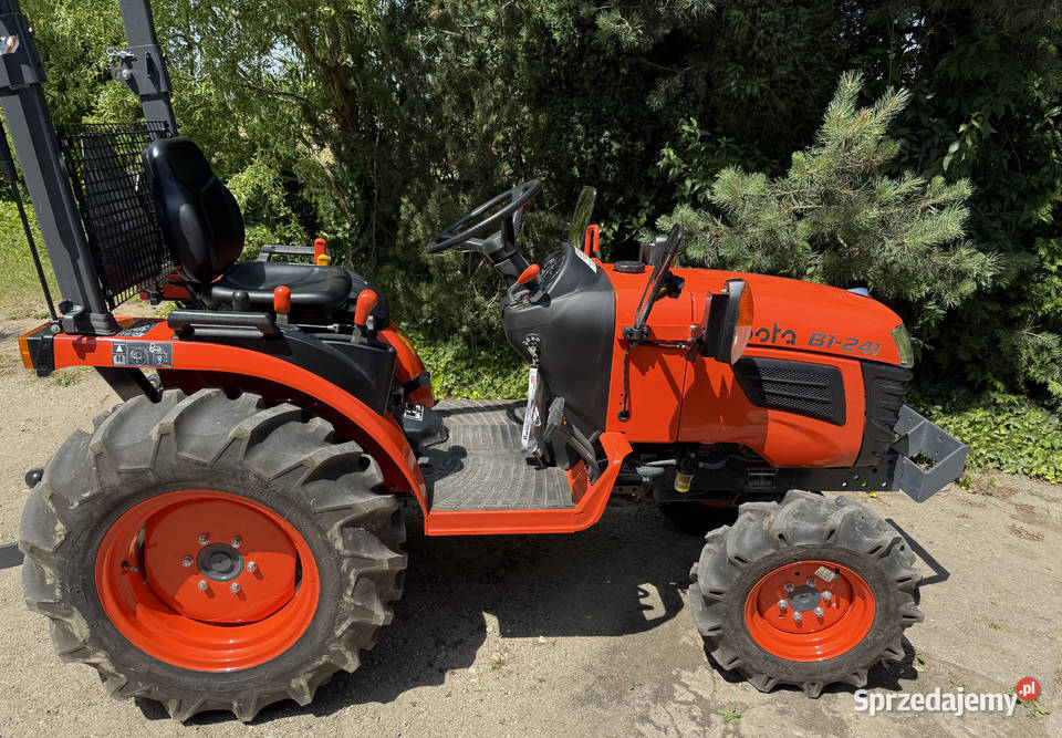 Kubota B1241 minitraktor 4x4 gwarancja Rokietnica