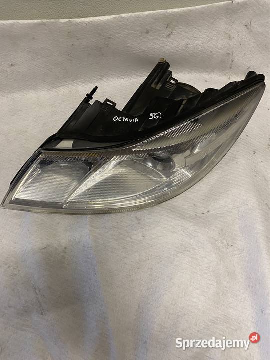 Lampa lewy przód skoda Octavia II FL Jasienica