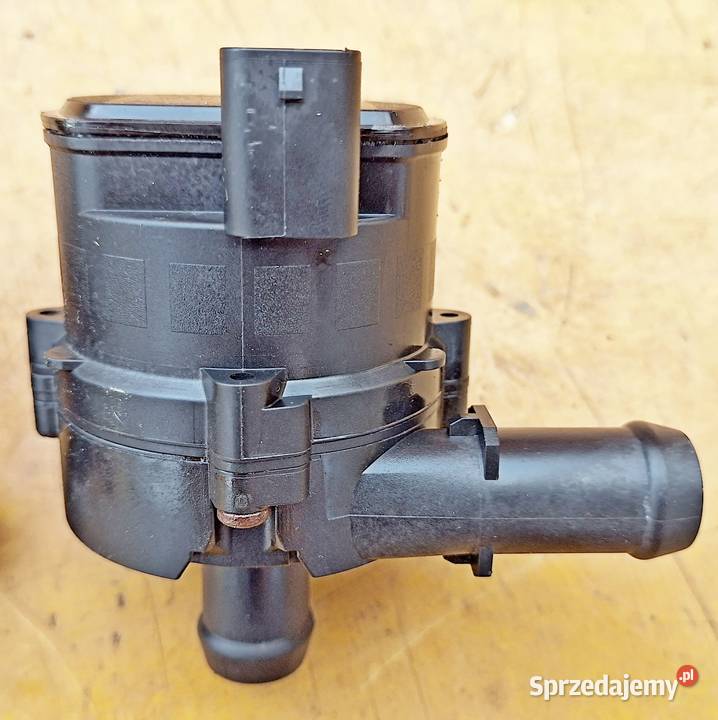 MERCEDES W117 W211 W219 POMPA WODY A2118350364 Radom