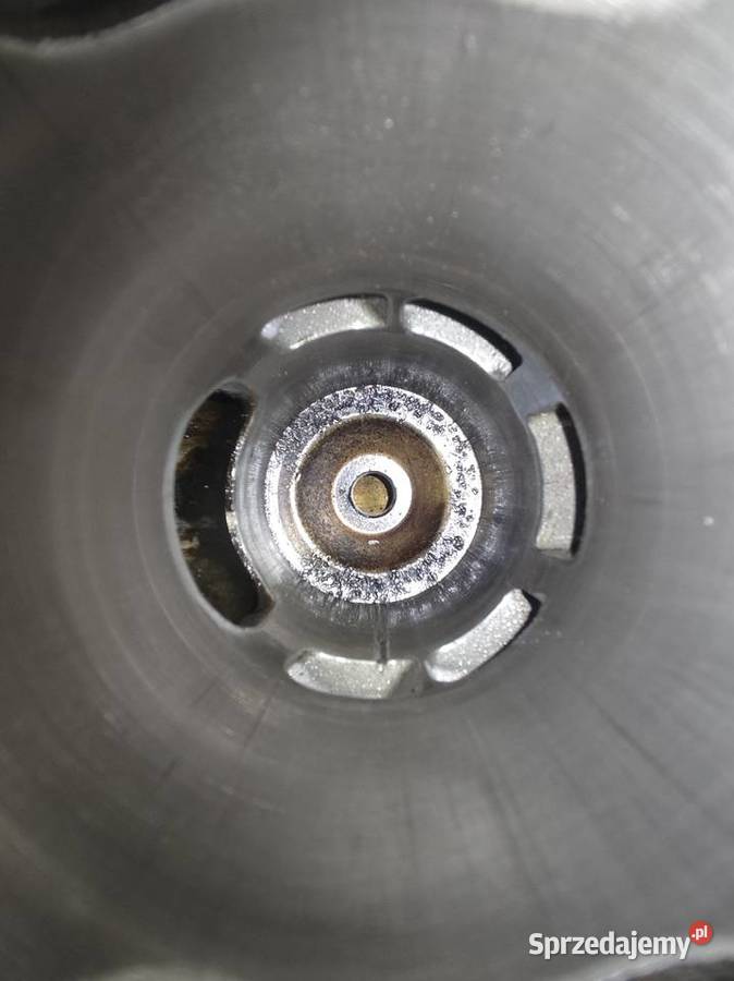 DT 125 zawór wydechowy cylinder głowica części Rybczewice Pierwsze