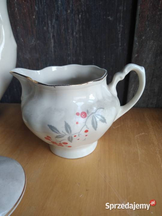Porcelana Chodzież dzbanek i mlecznik zabytek Dąbrowa Górnicza