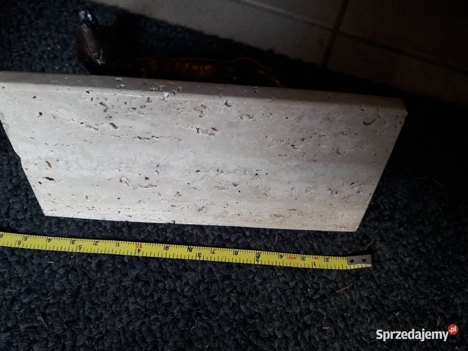 Figurka wilczyca kapitolińska Warszawa