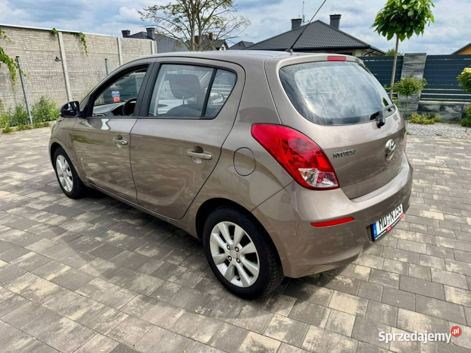 Hyundai i20 Hyundai i20 Stan 86 koni 134 nieuszkodzony Szerominek