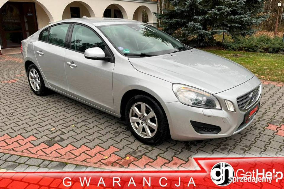 Volvo S60 16 T3 benzyna 150 Xenony Podgrzewane nawigacja Lipówki