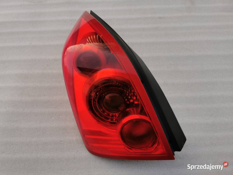 Lampa Lewy Tył Tylna Lewa Nissan Primera P12