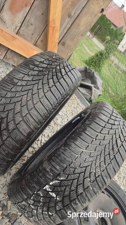 Sprzedam dwa koła zimowe VW 2055516 Samochodowe Czarna