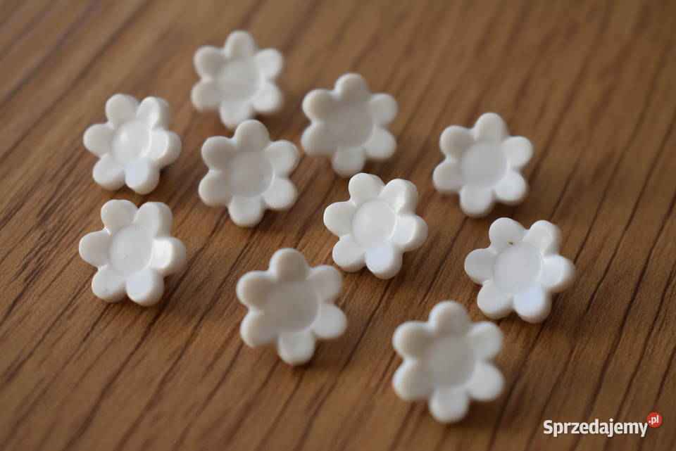 Guziki ubraniowe Warszawa